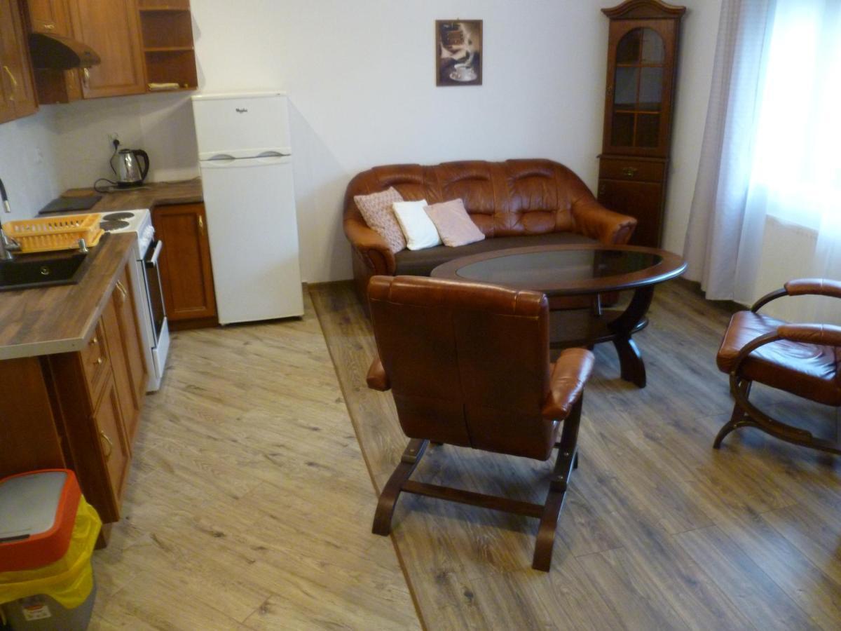 Klimatyczny Domek - Apartamenty & Noclegi Slawecin Εξωτερικό φωτογραφία